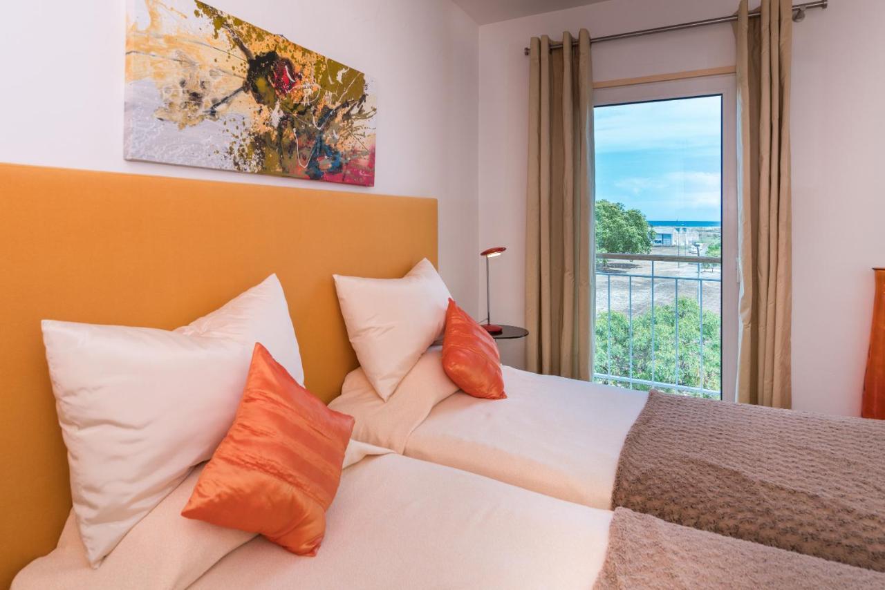 Apartment Stunning 2-bed Penthouse In 250m From *